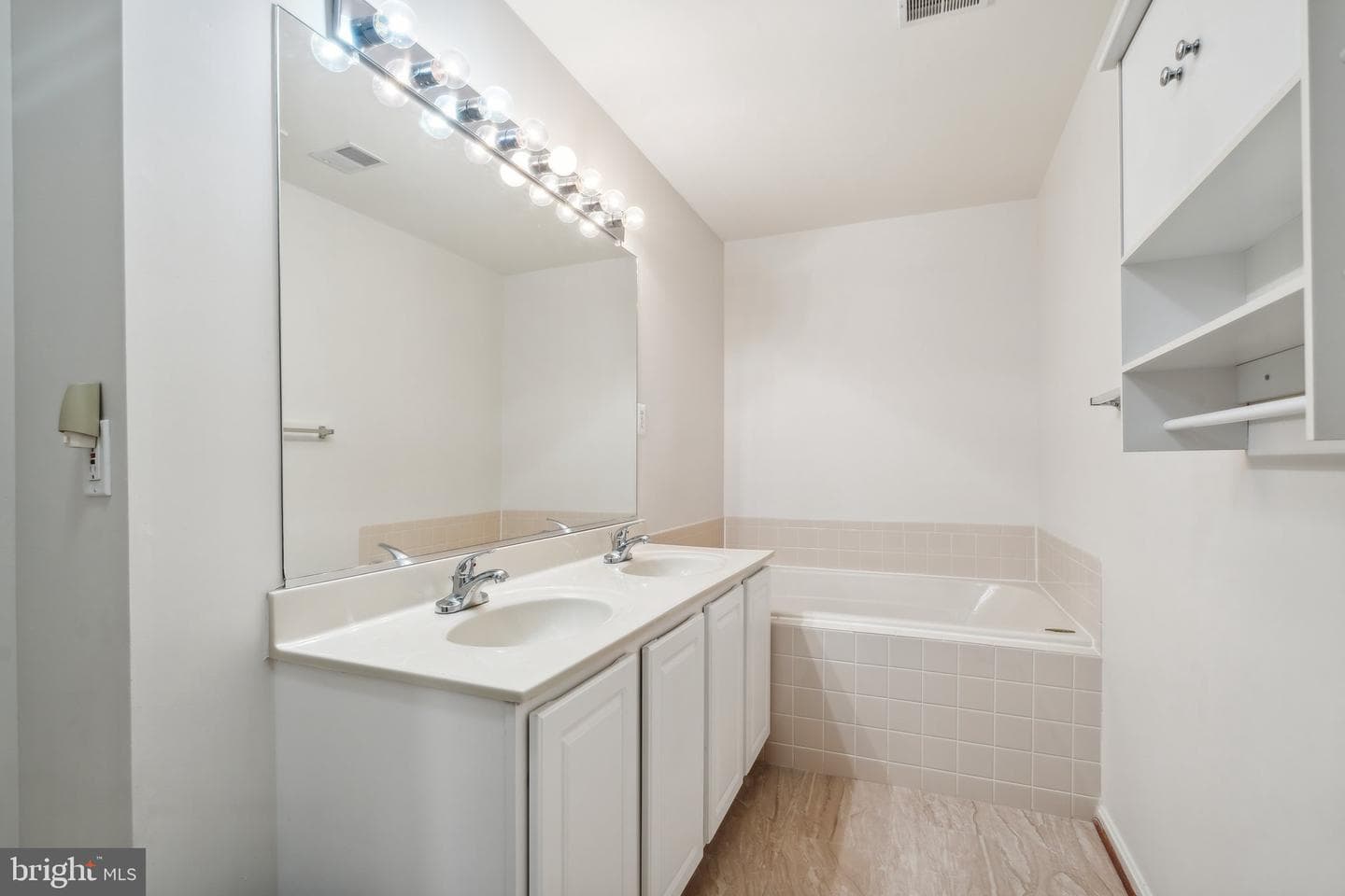 46802 Vermont Maple Terrace photo 27