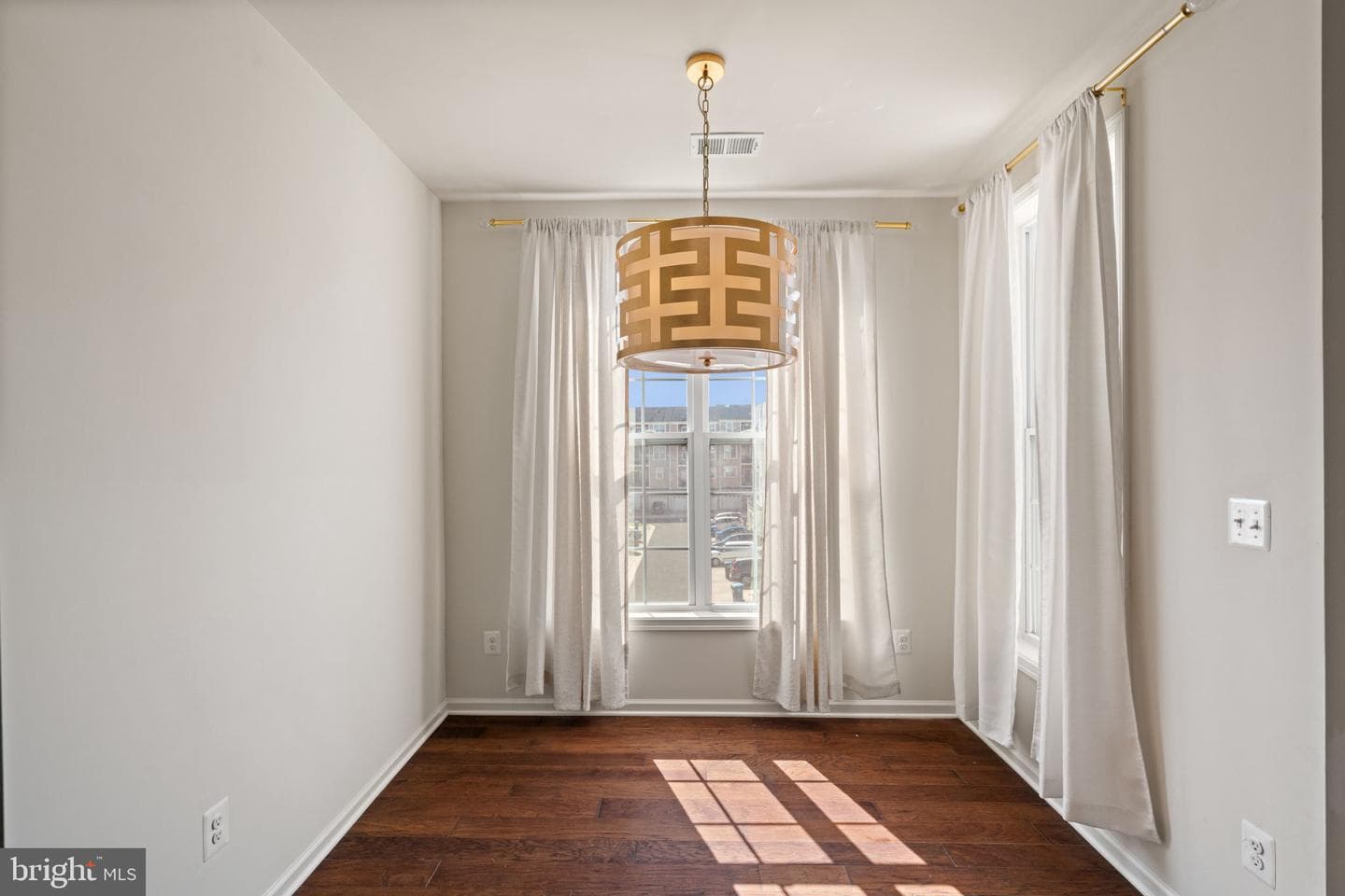 23491 Aldie Manor Terrace photo 16