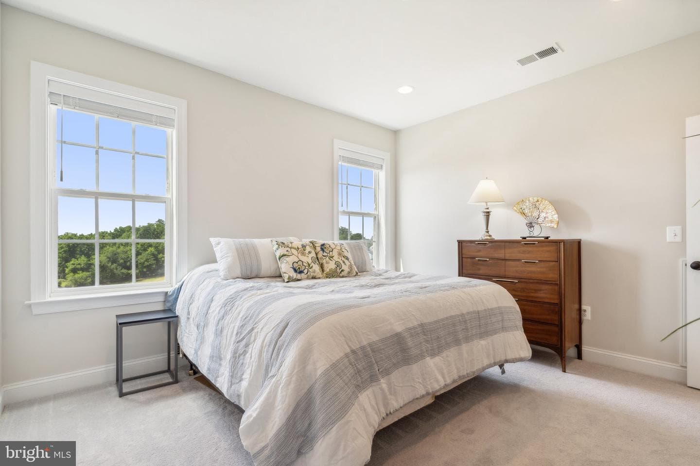 17691 Lakefield Road photo 32