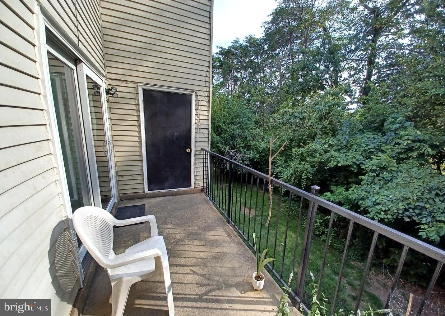 1023 Margate Court photo 9