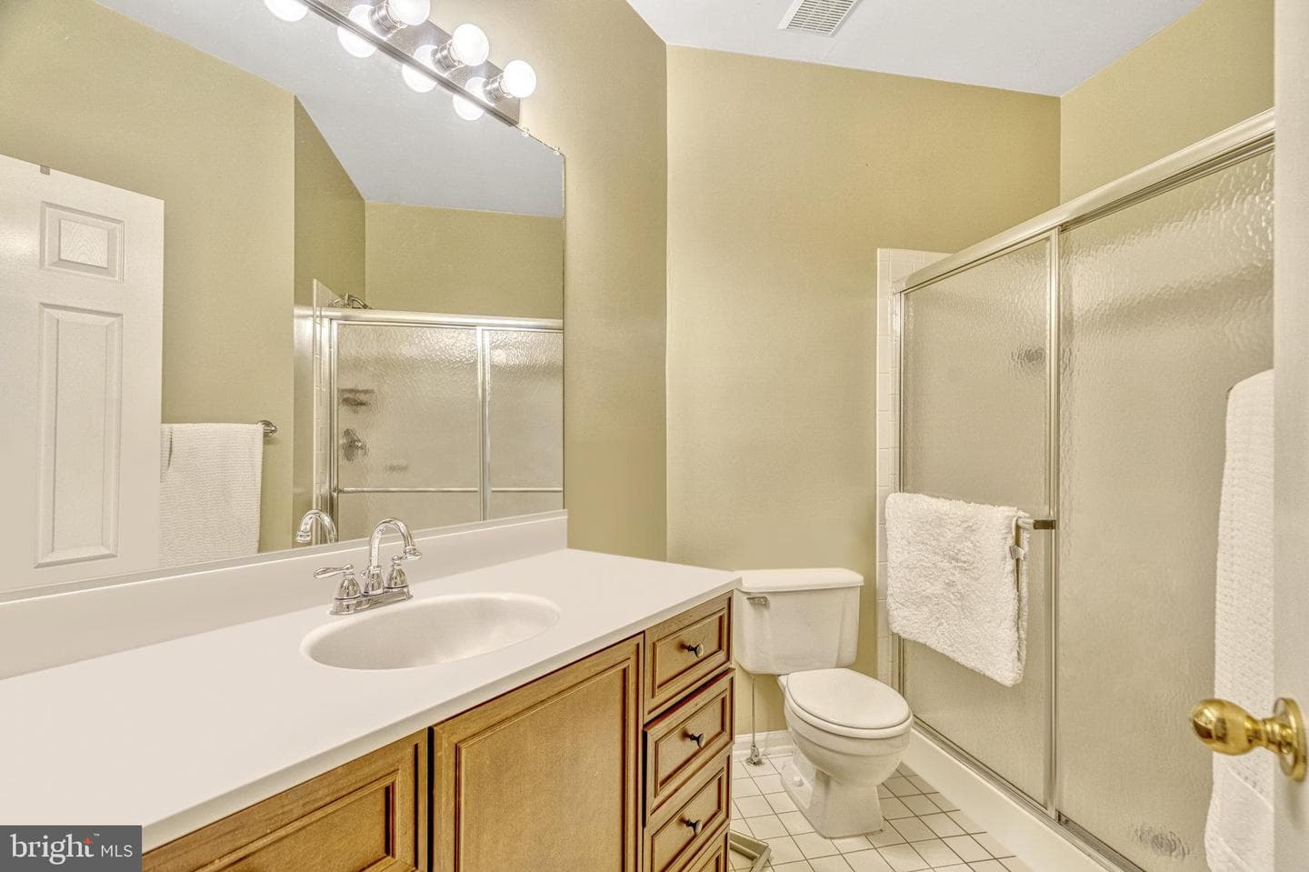 20419 Riverbend Square #200 photo 17