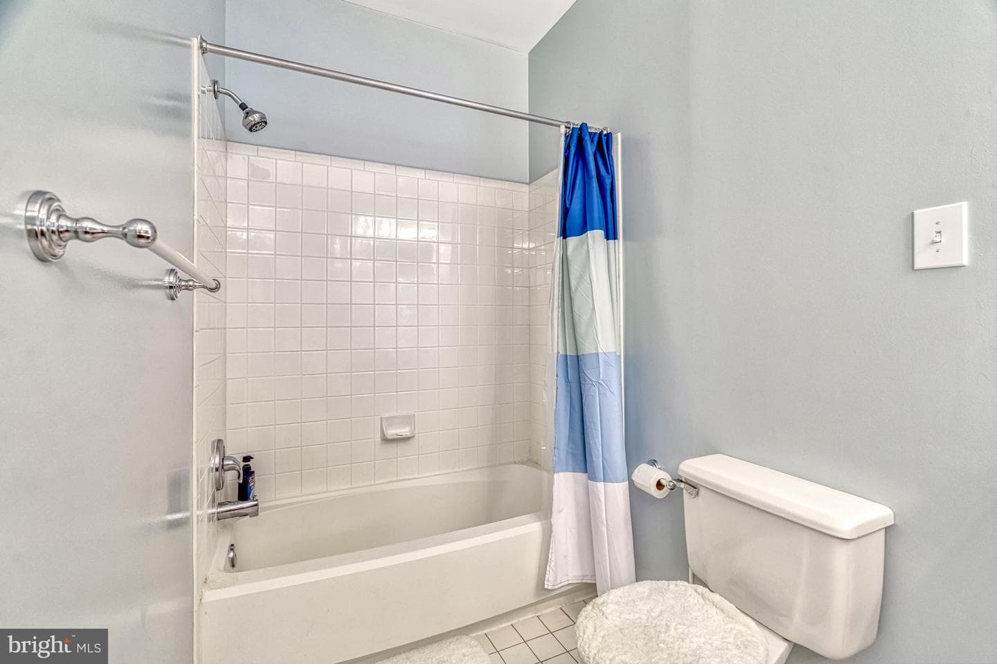 20419 Riverbend Square #200 photo 23