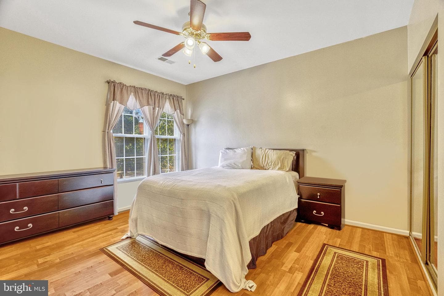 20419 Riverbend Square #200 photo 25