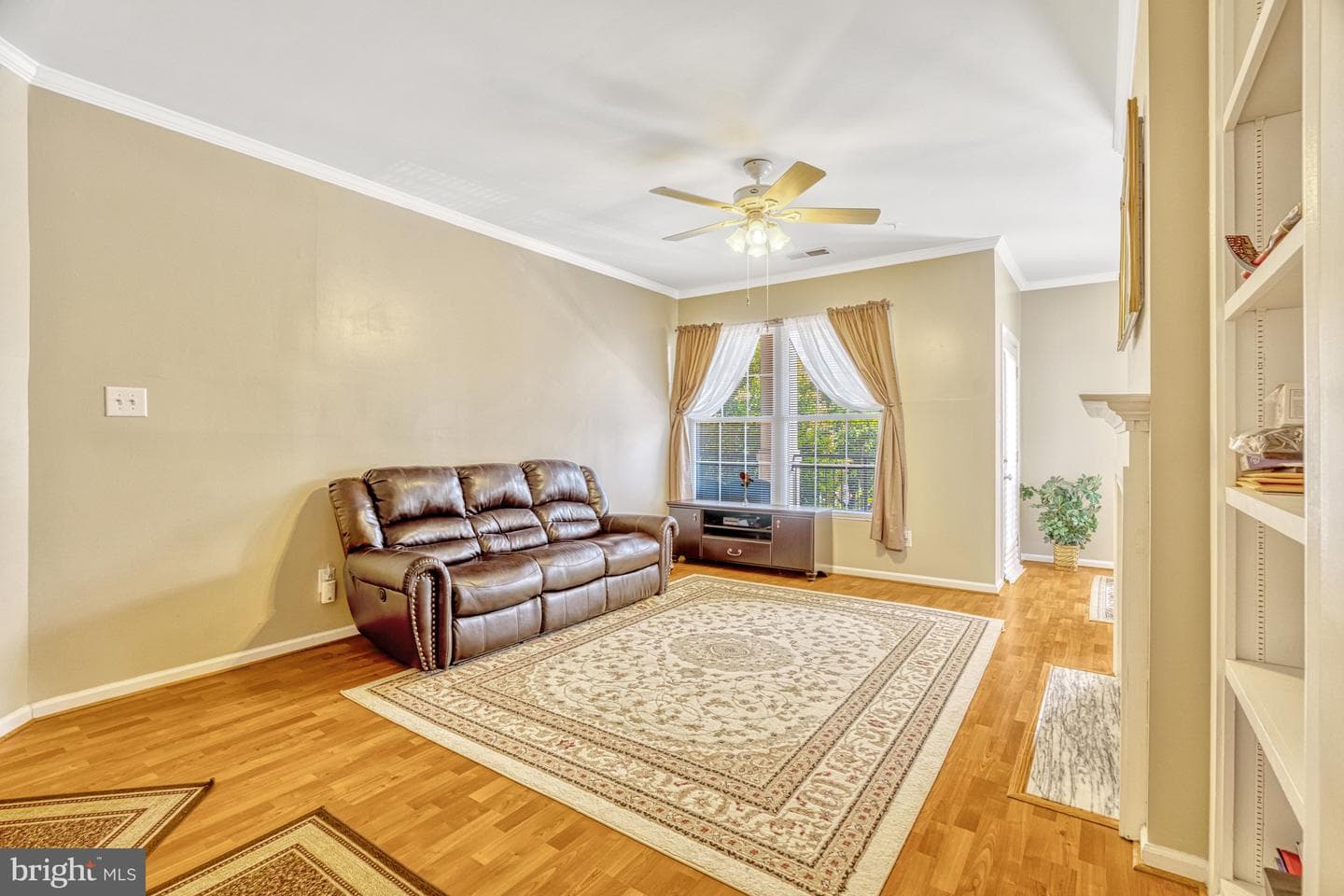 20419 Riverbend Square #200 photo 9