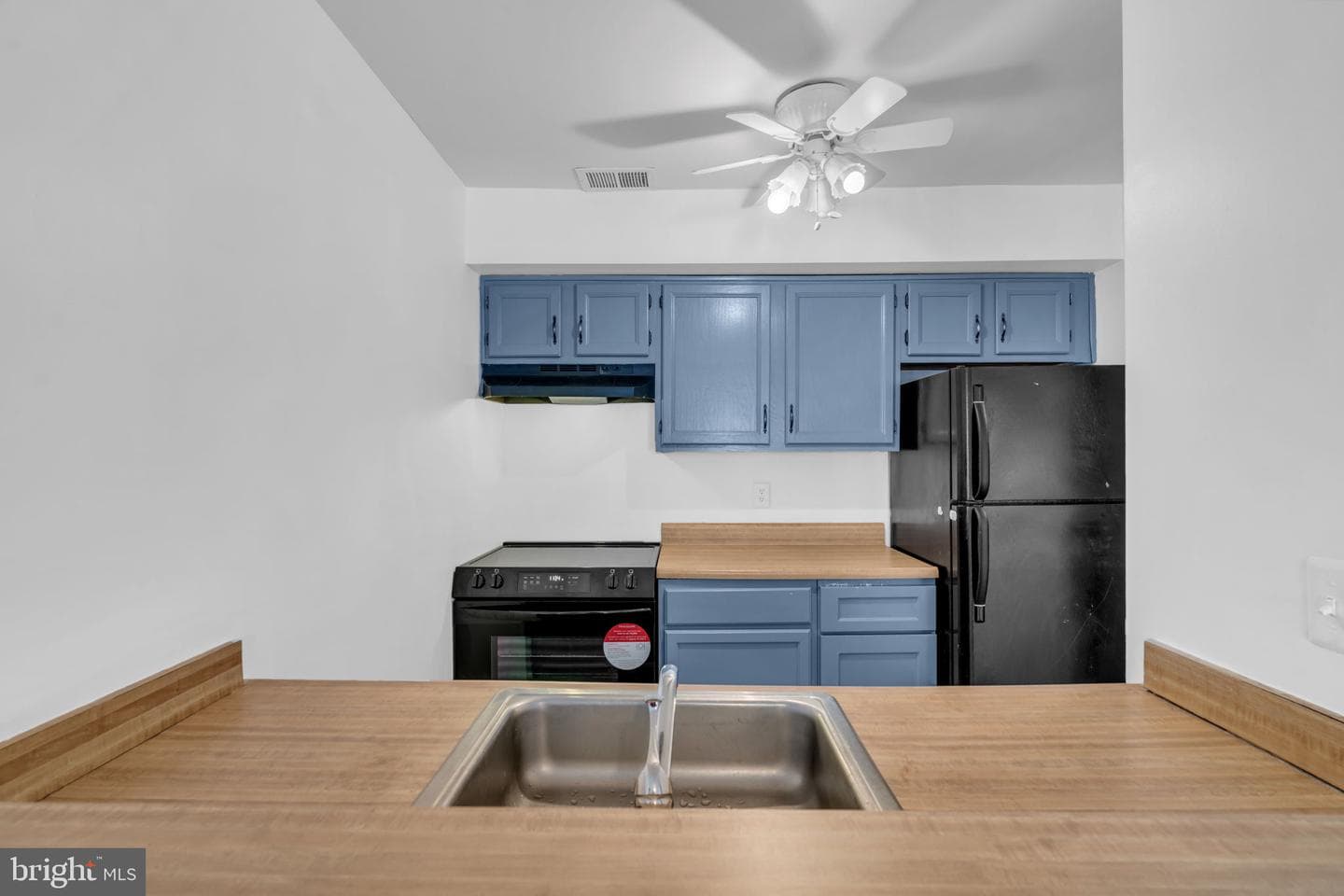 62 Hancock Place NE photo 8