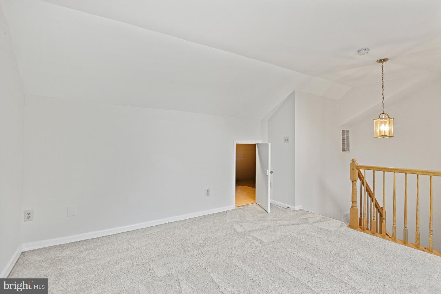 46816 Lawnes Creek Terrace photo 18