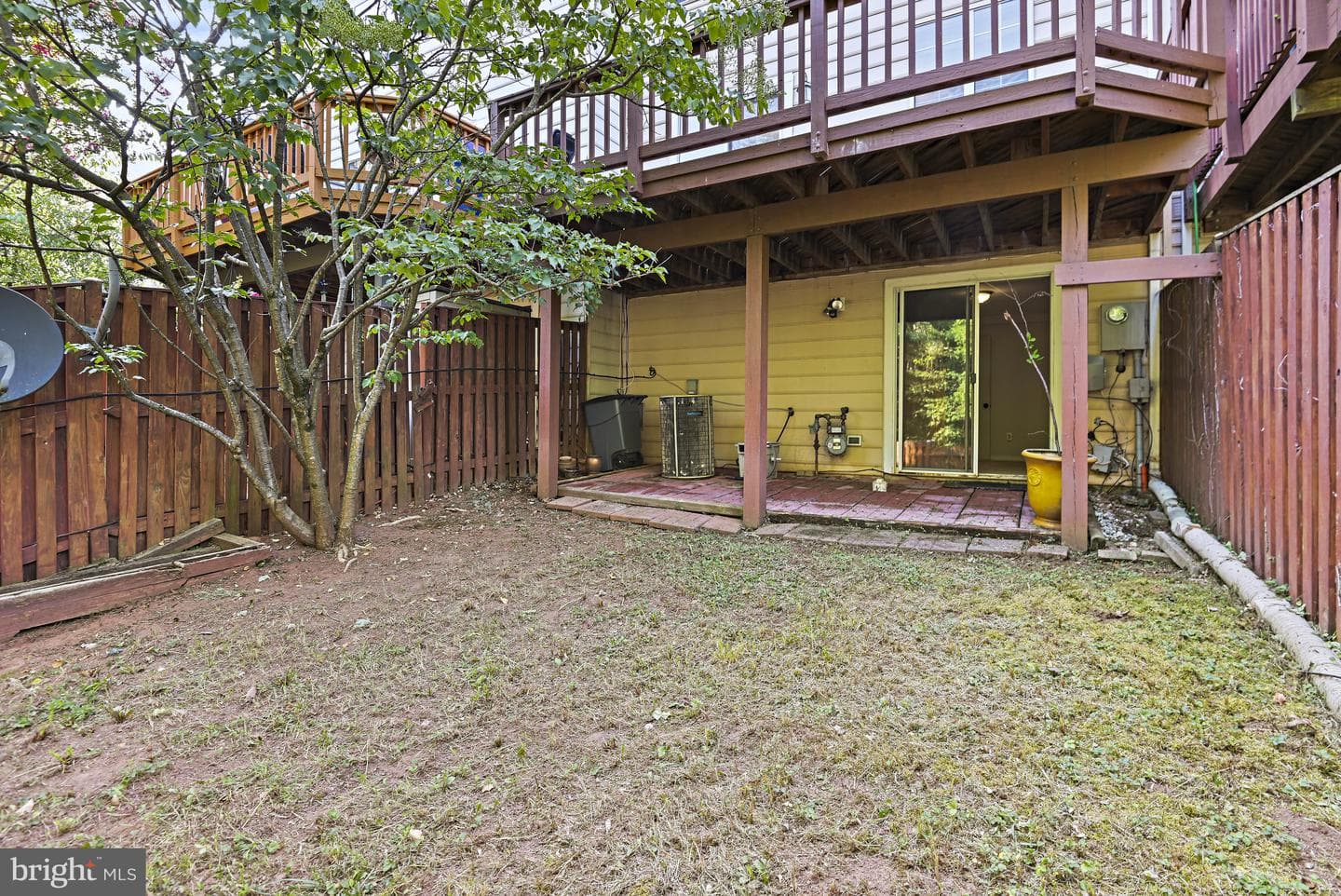 46816 Lawnes Creek Terrace photo 38