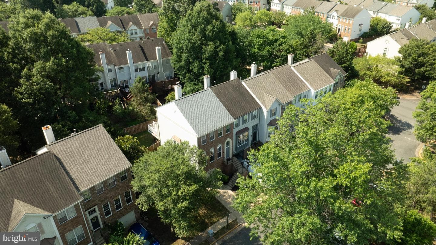 47581 Sandbank Square photo 24