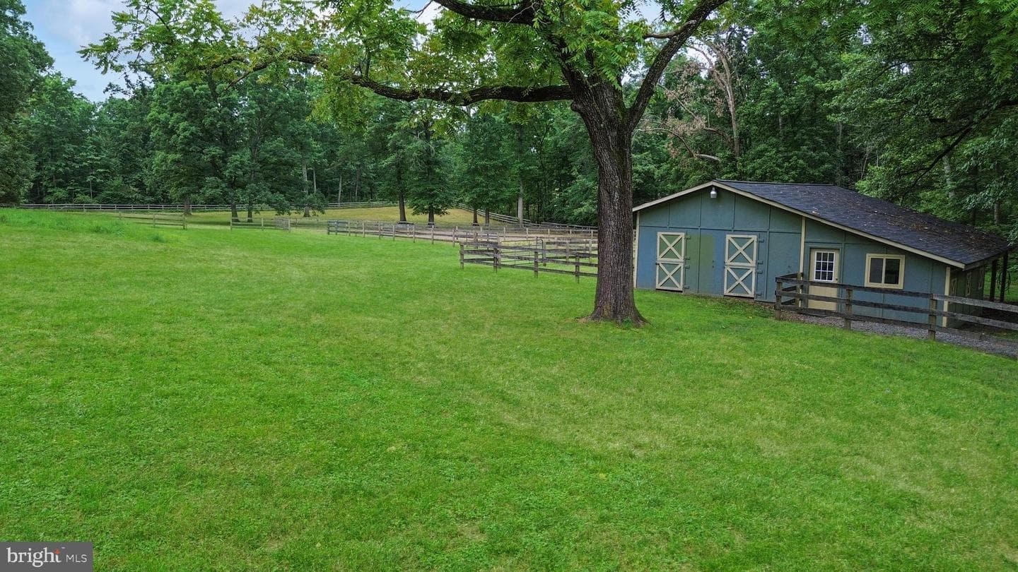 40349 Braddock Road photo 36