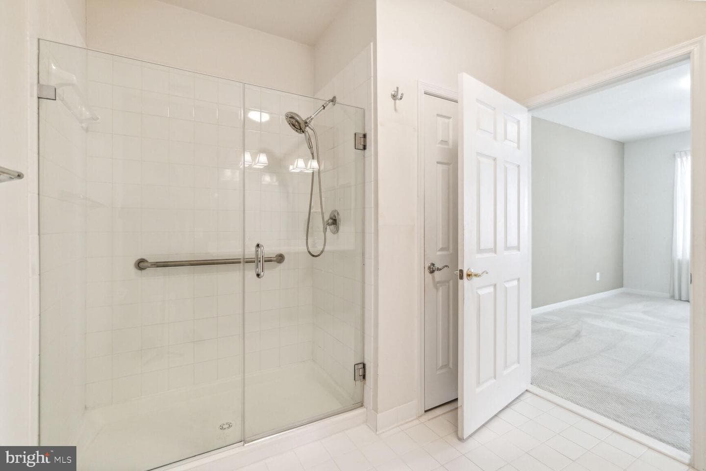 20810 Noble Terr #419 photo 12