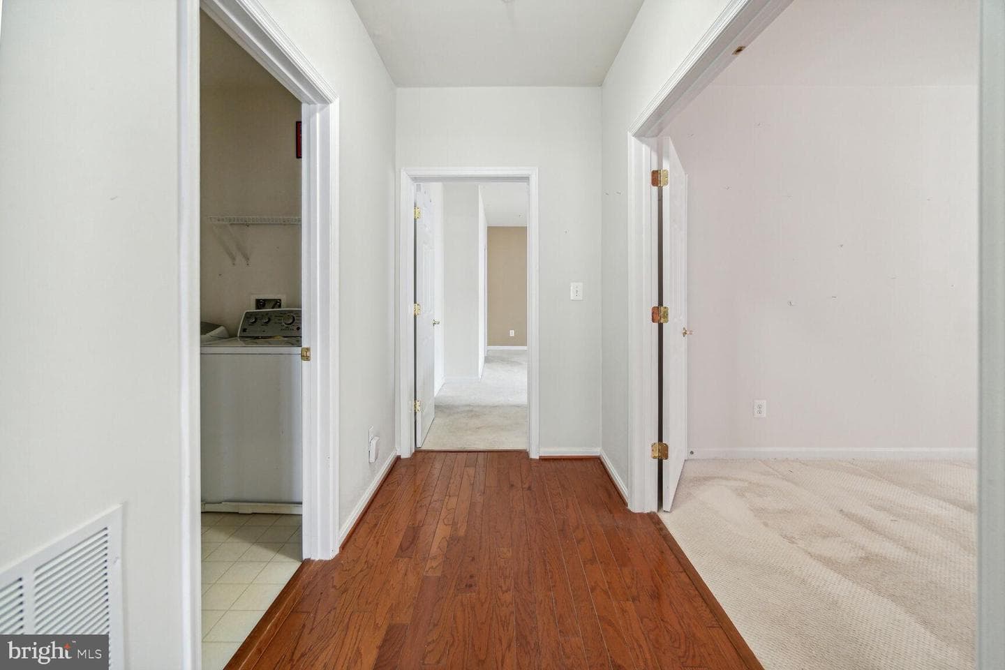 20810 Noble Terr #419 photo 17