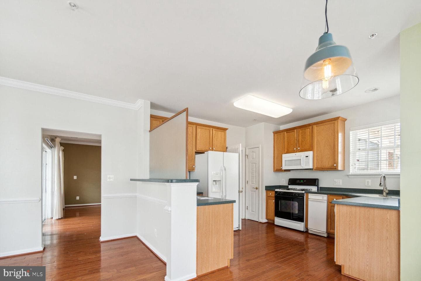 20810 Noble Terr #419 photo 5