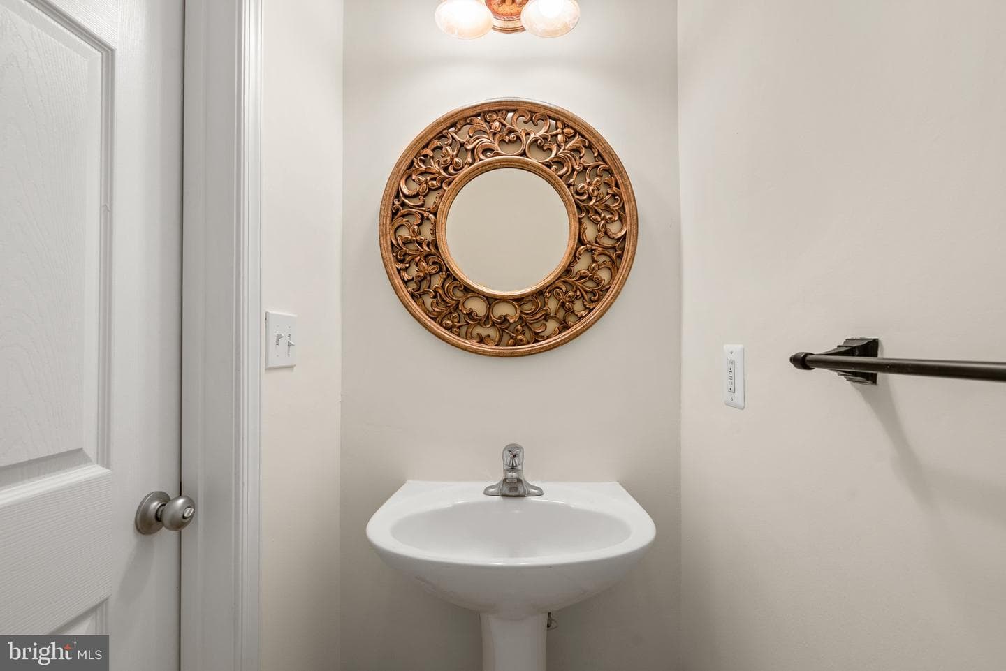 42472 Hollyhock Terrace photo 12