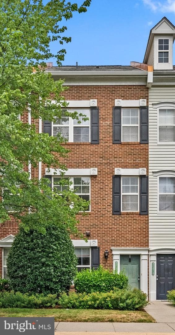 42472 Hollyhock Terrace photo 40