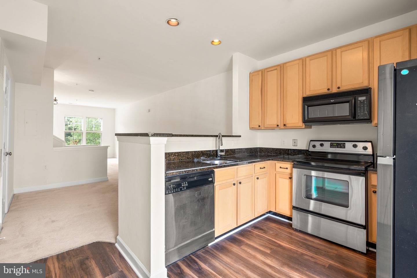 42472 Hollyhock Terrace photo 9