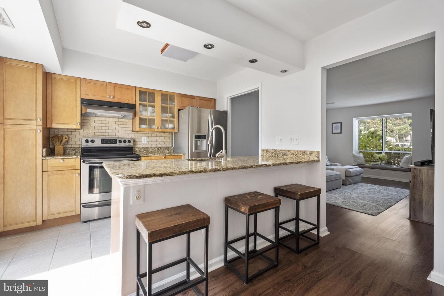 212 Saint Johns Square photo 12