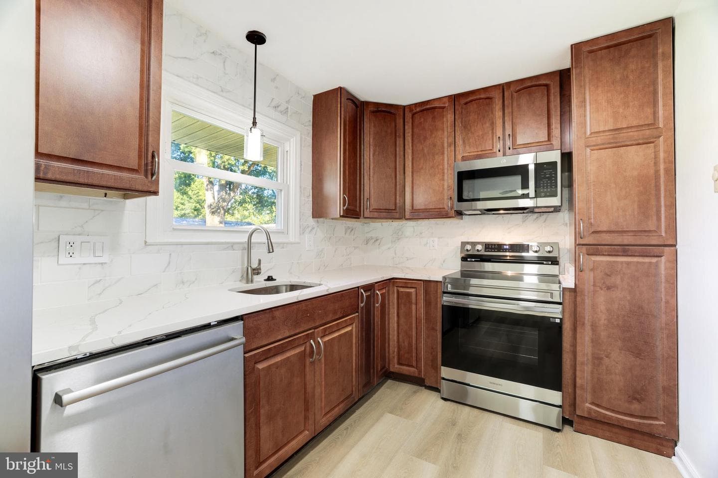 1815 N Brunswick Street photo 11