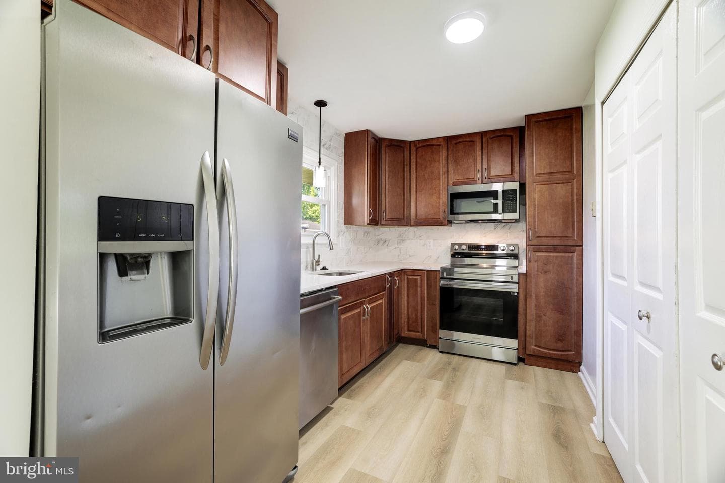 1815 N Brunswick Street photo 12