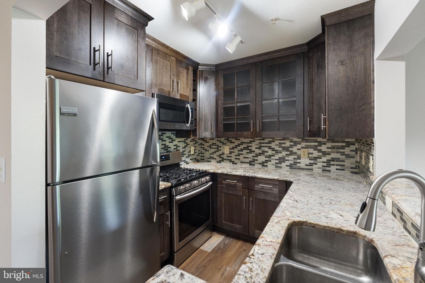 20273 Beechwood Terrace #203 photo 13