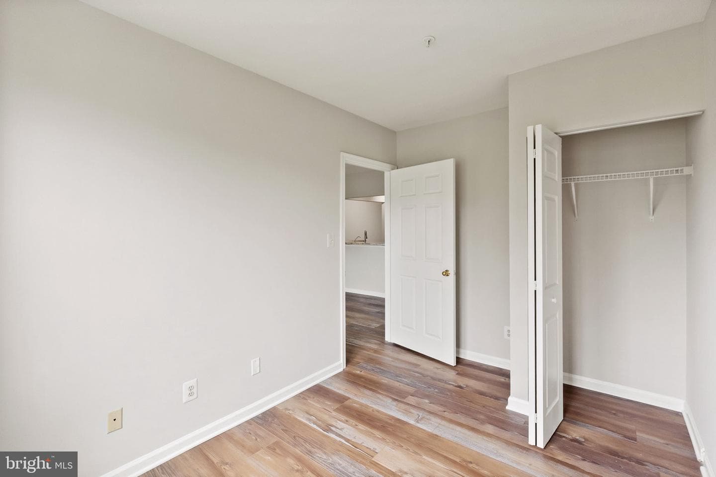 20273 Beechwood Terrace #203 photo 17