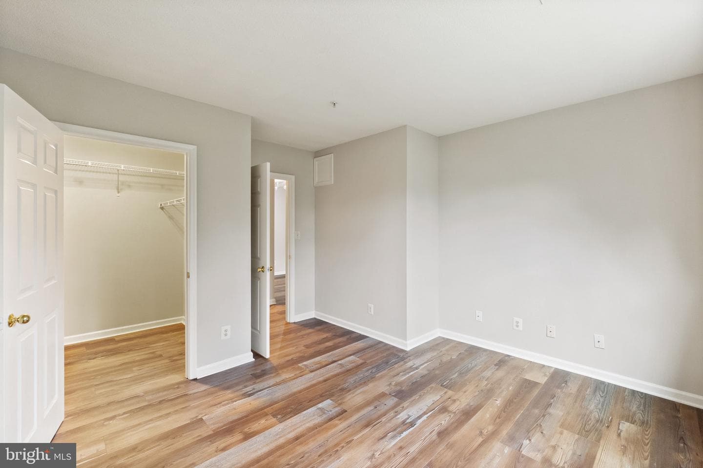 20273 Beechwood Terrace #203 photo 25