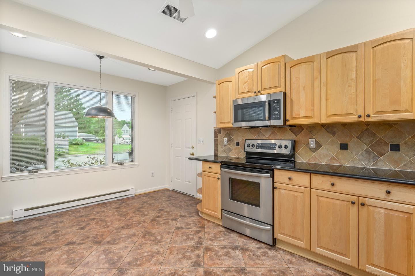 401 Spring Ridge Court photo 18