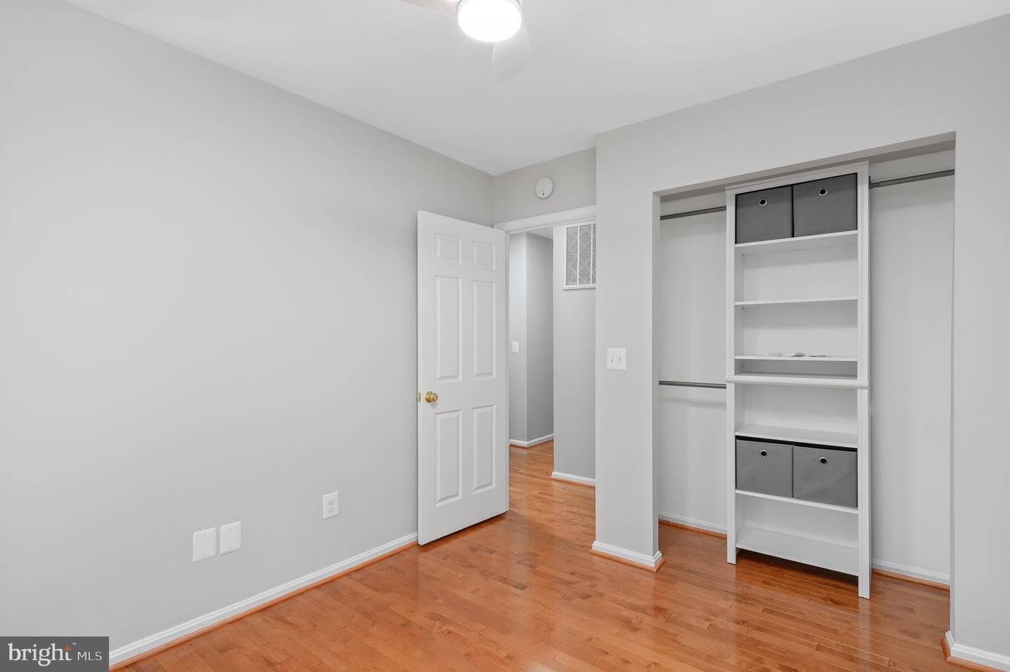 401 Spring Ridge Court photo 27
