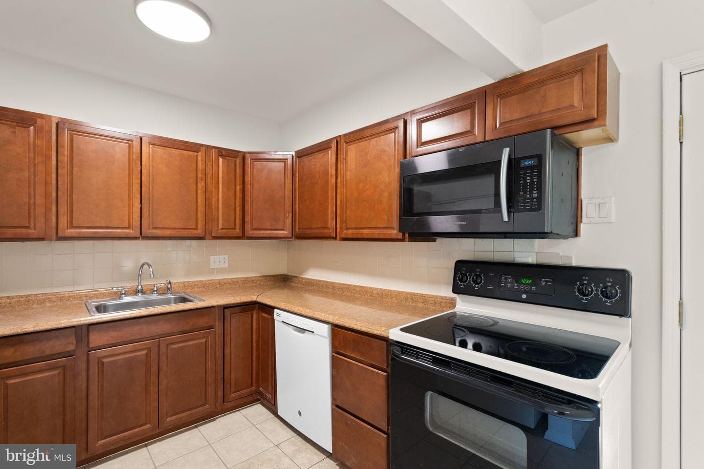 200 N Auburn Drive photo 10