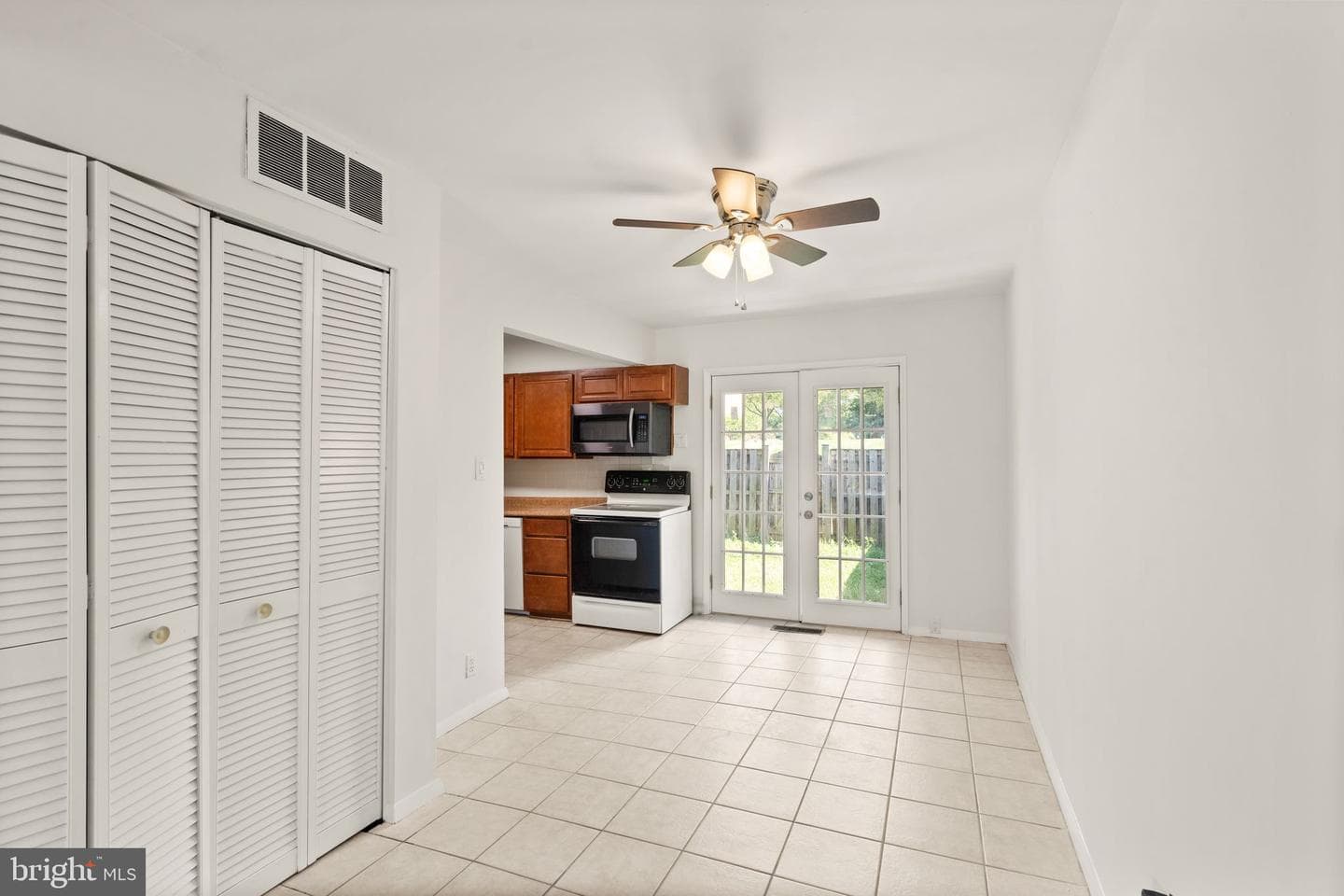 200 N Auburn Drive photo 8