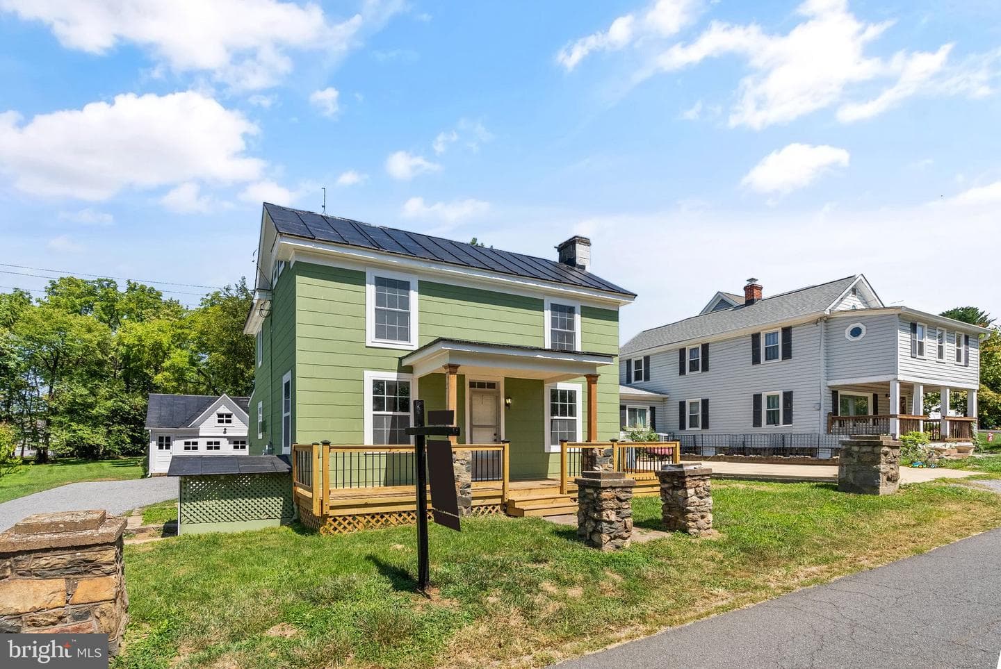 331 E G Street photo 2