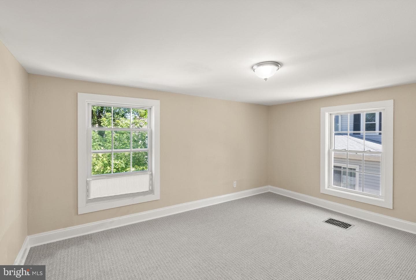 331 E G Street photo 37
