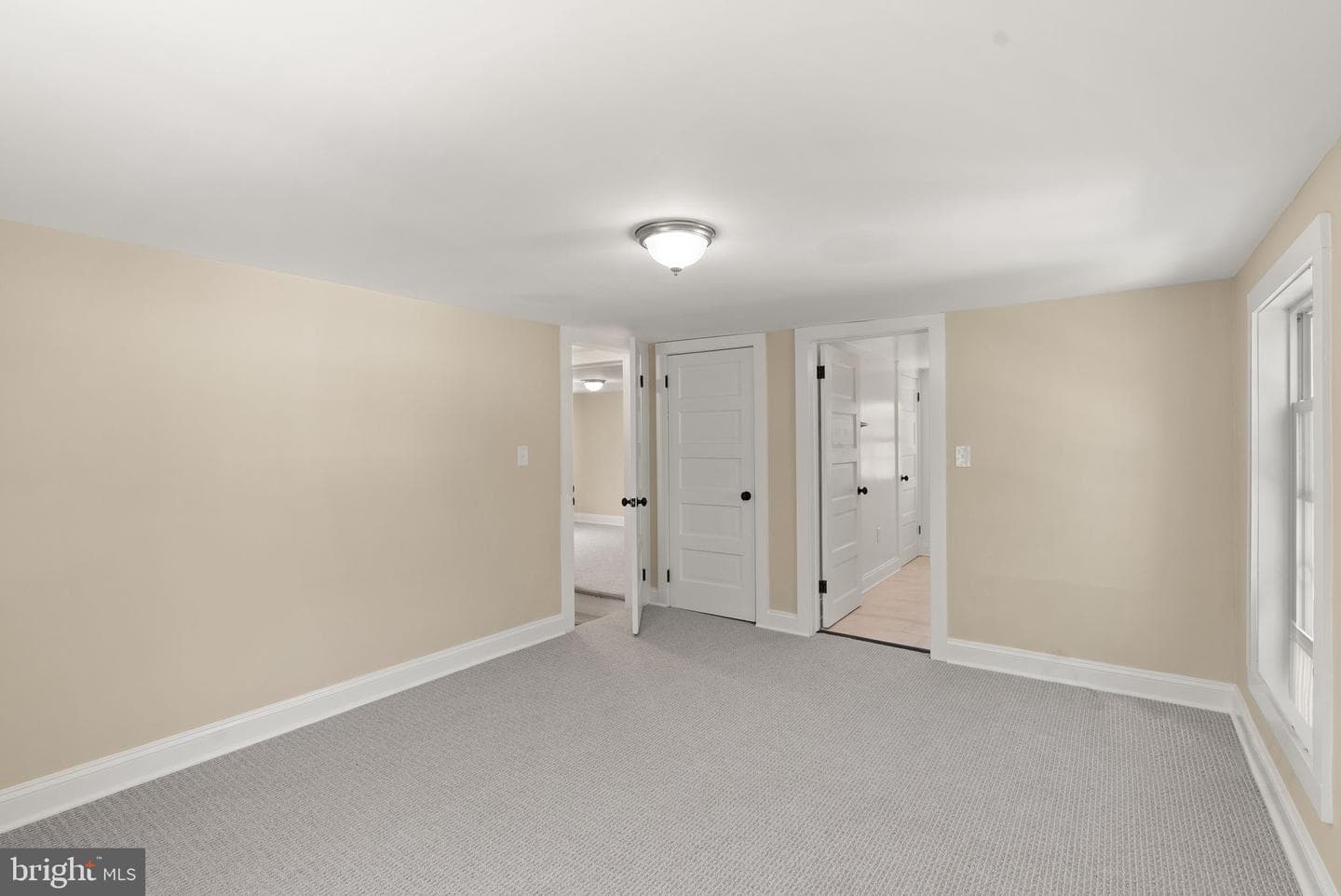 331 E G Street photo 38