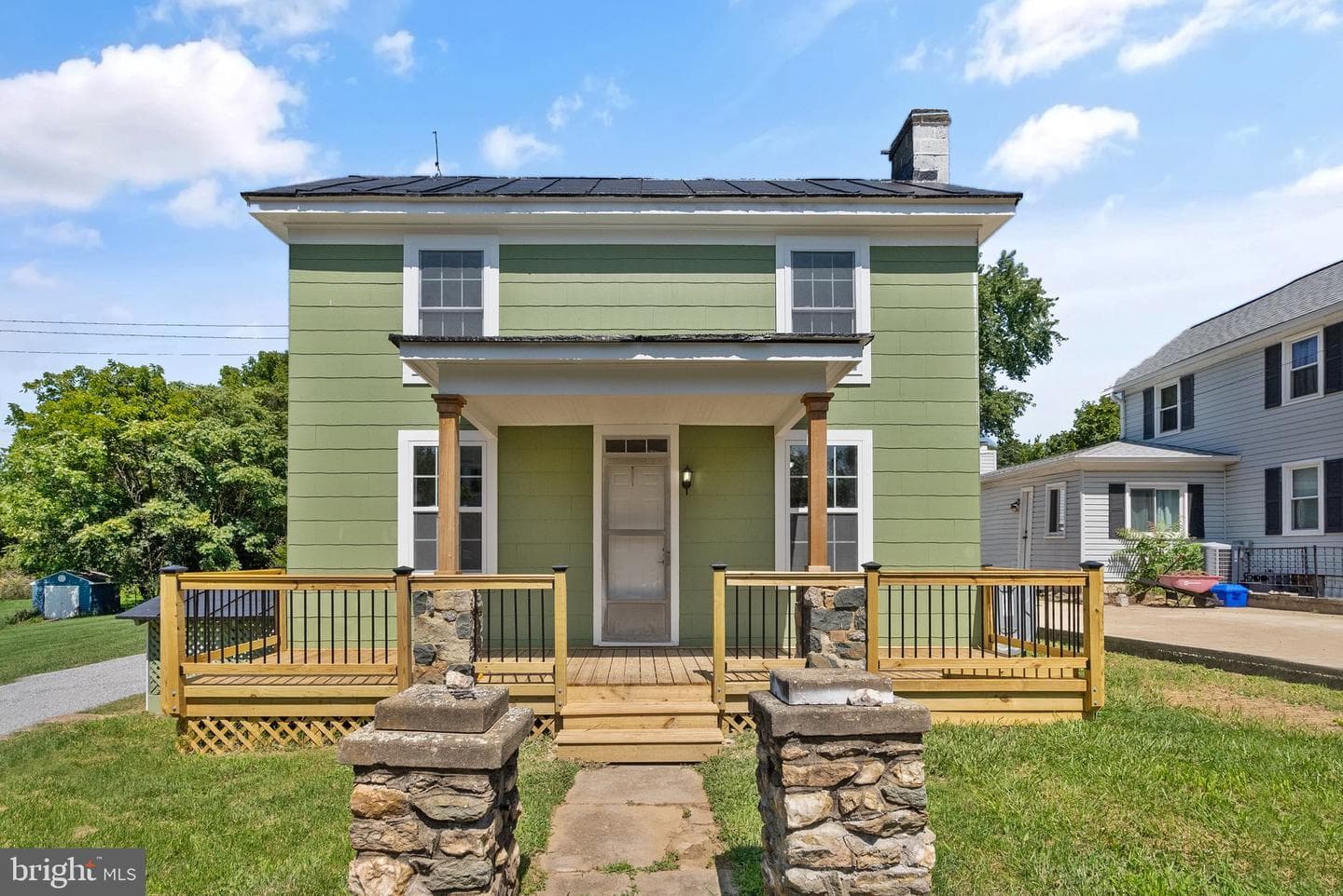 331 E G Street photo 4
