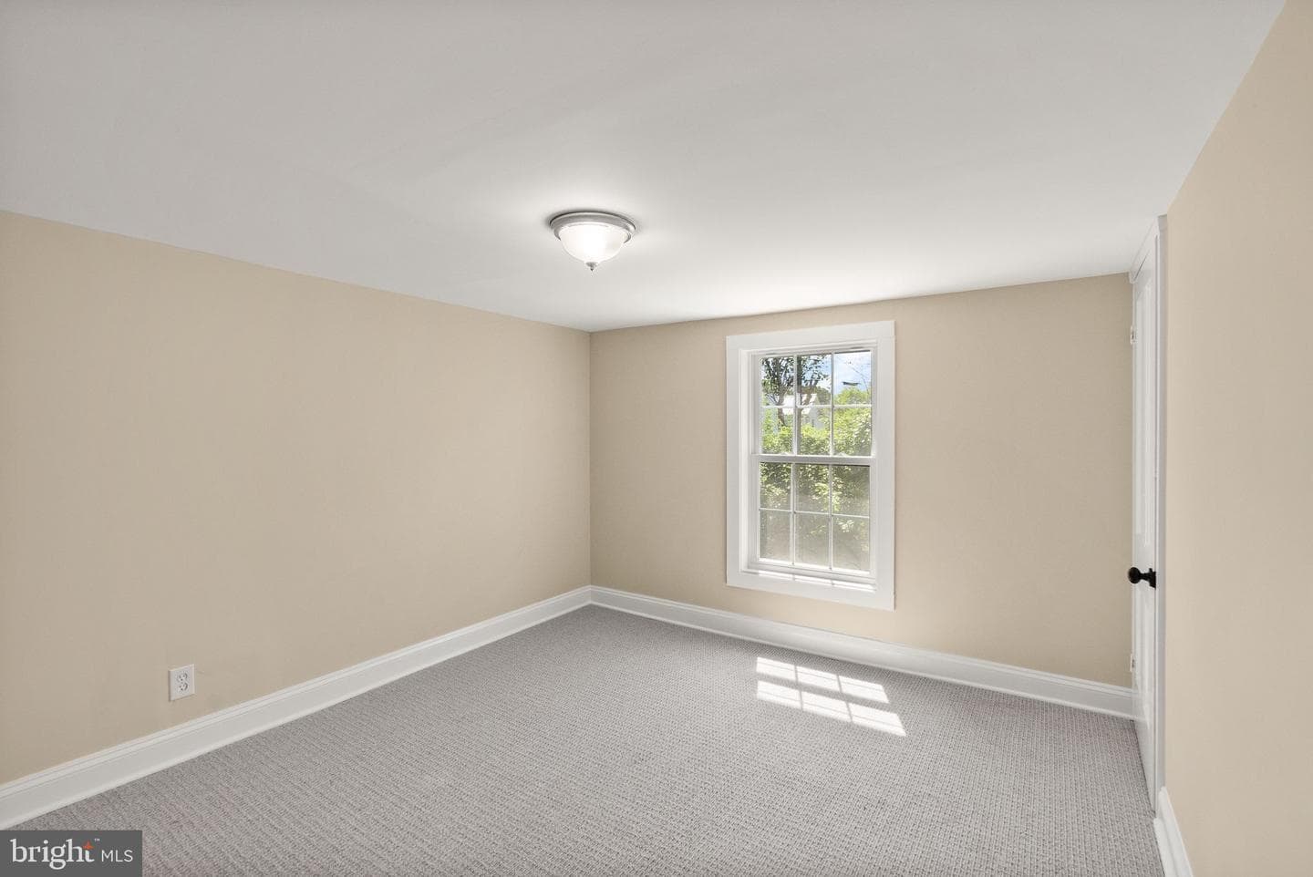 331 E G Street photo 40