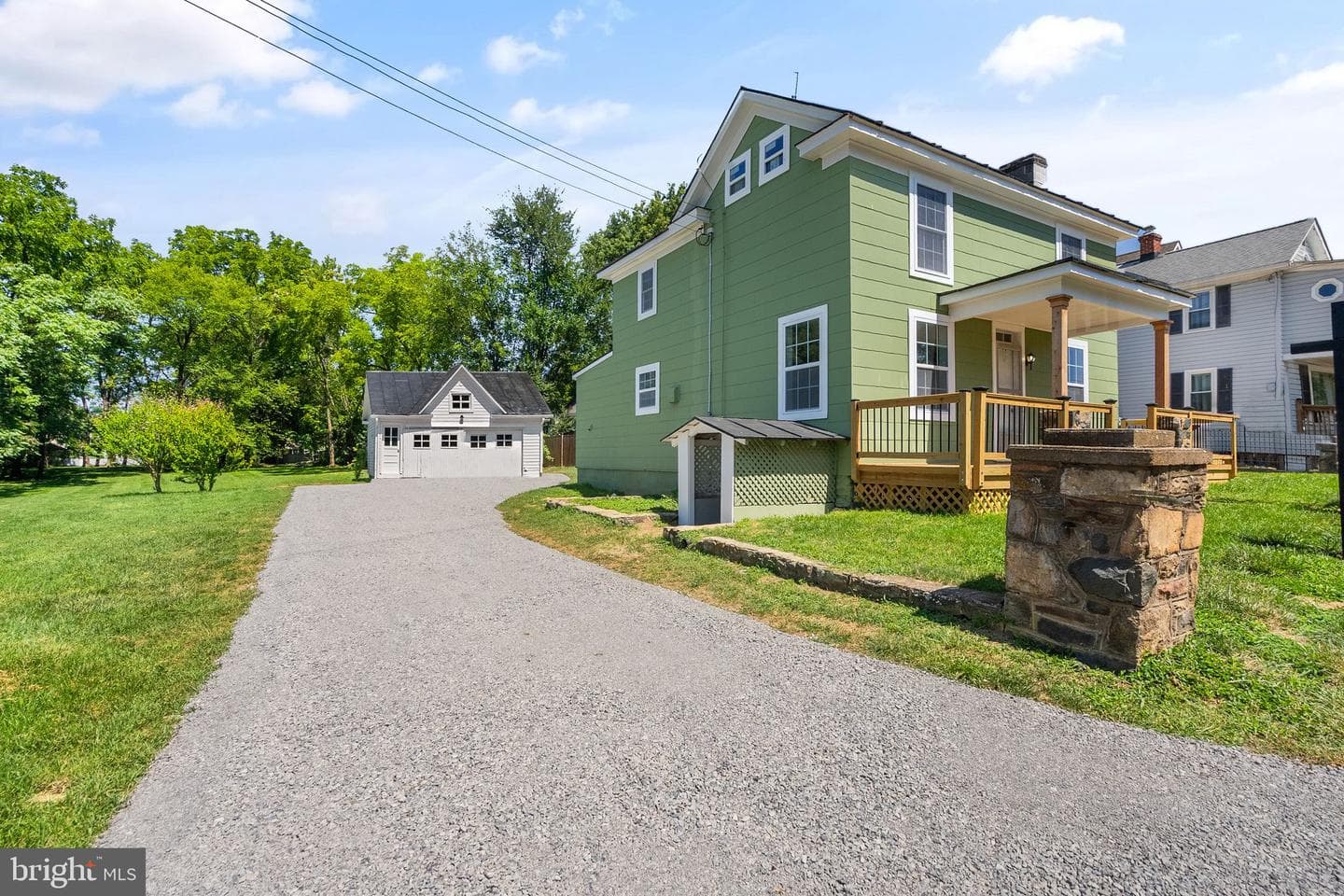 331 E G Street photo 8