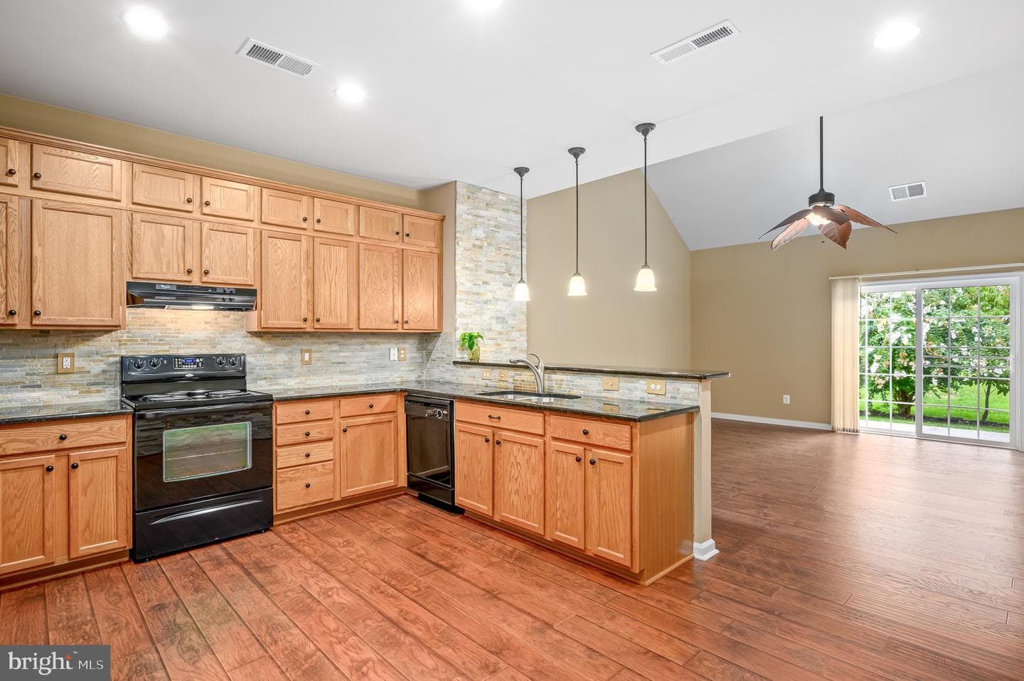 44348 Sunset Maple Drive photo 12
