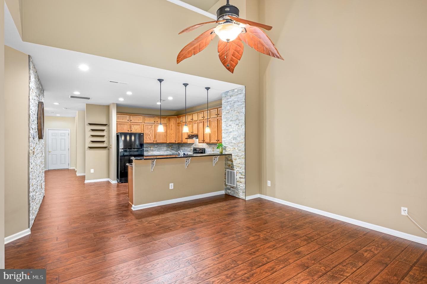 44348 Sunset Maple Drive photo 17