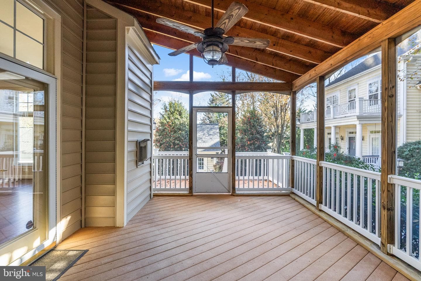 538 Gentlewood Square photo 15