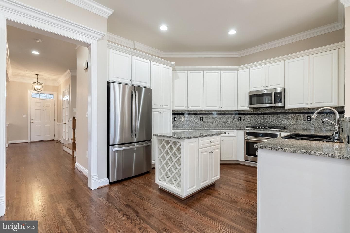 538 Gentlewood Square photo 33