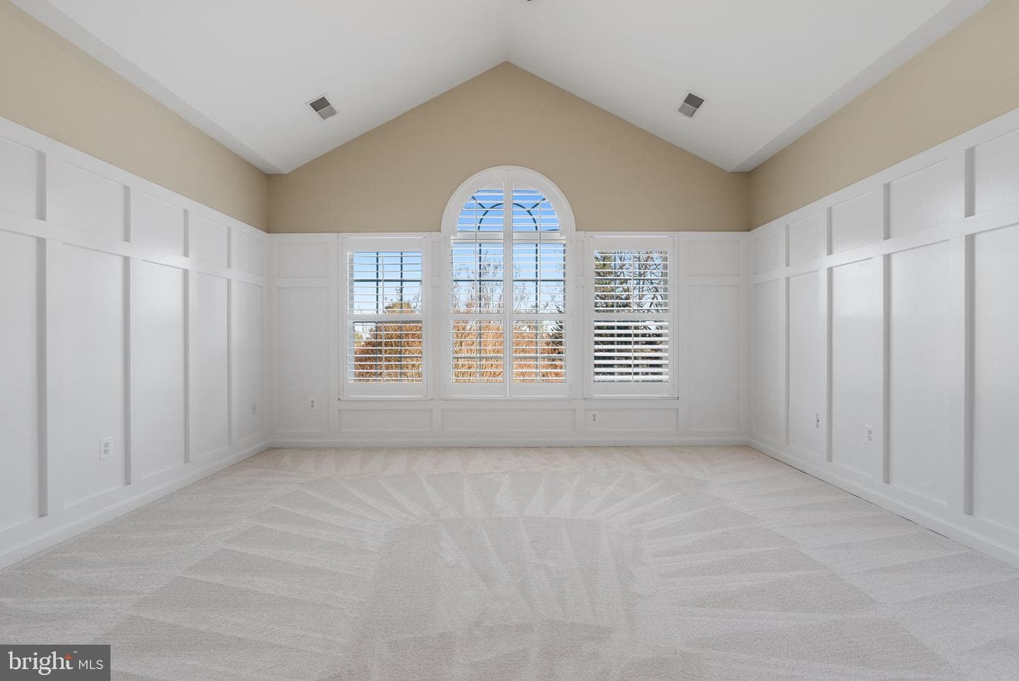 538 Gentlewood Square photo 53