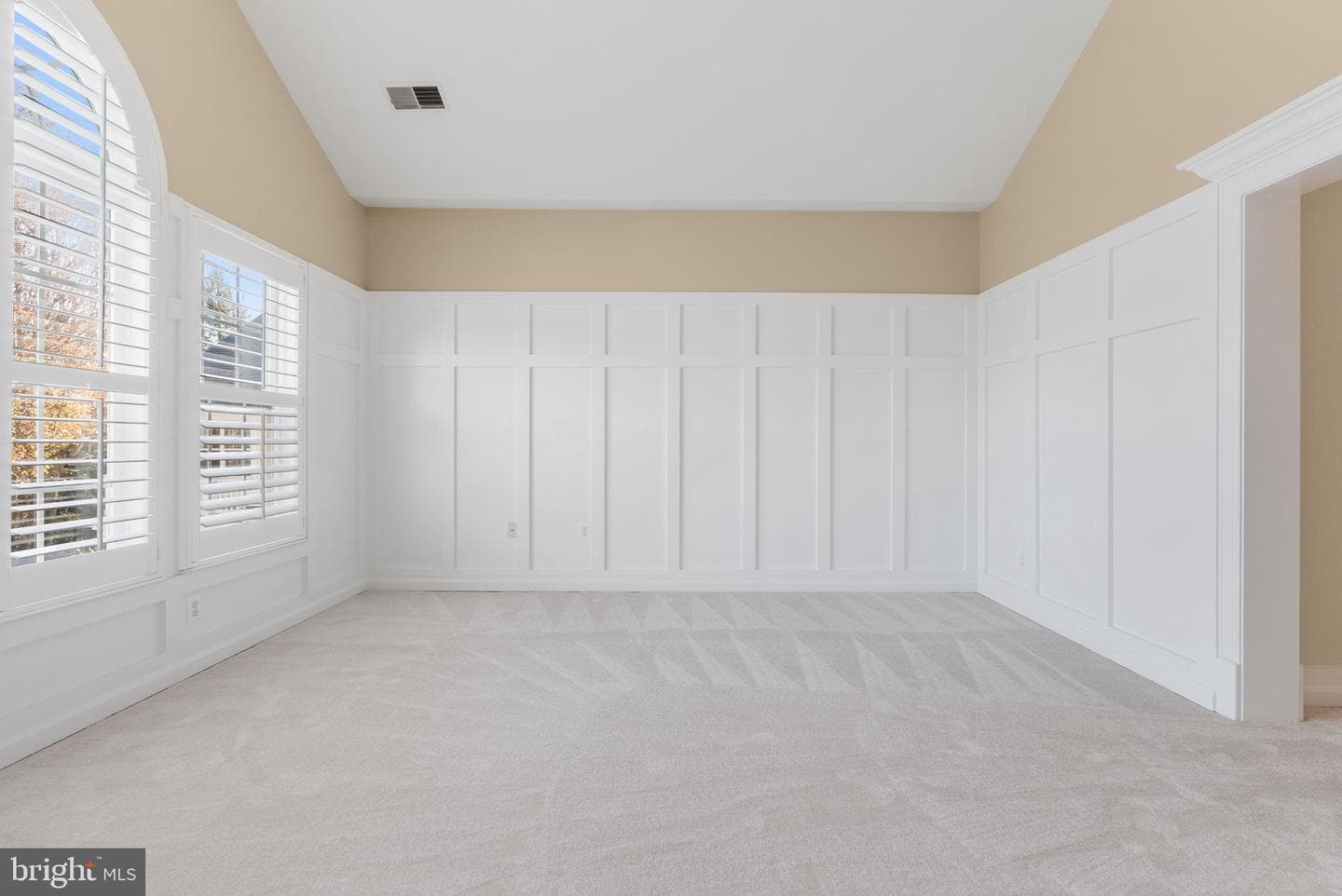 538 Gentlewood Square photo 55