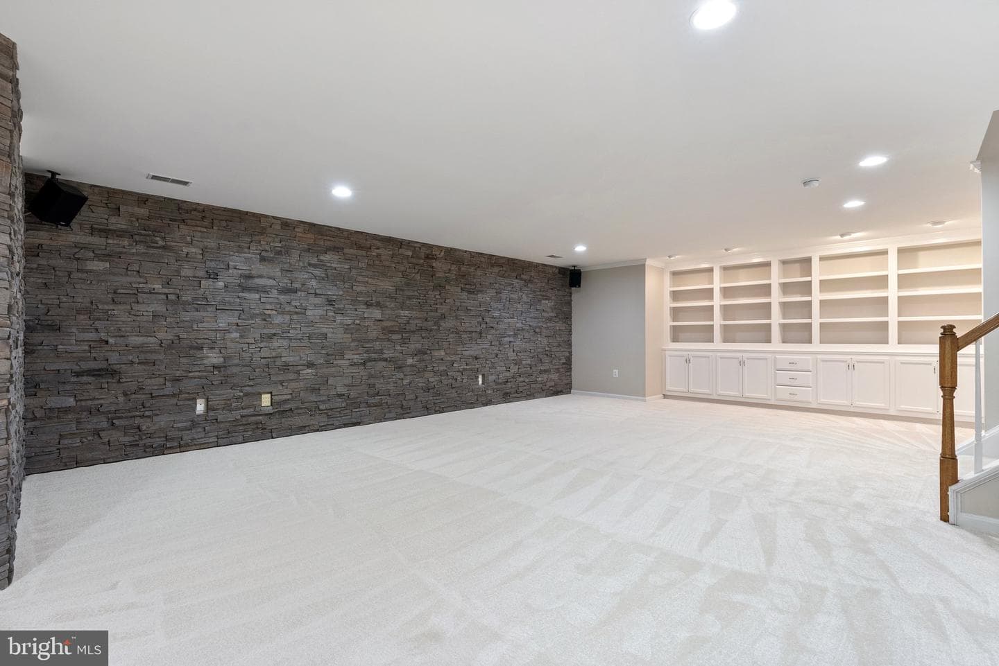 538 Gentlewood Square photo 67