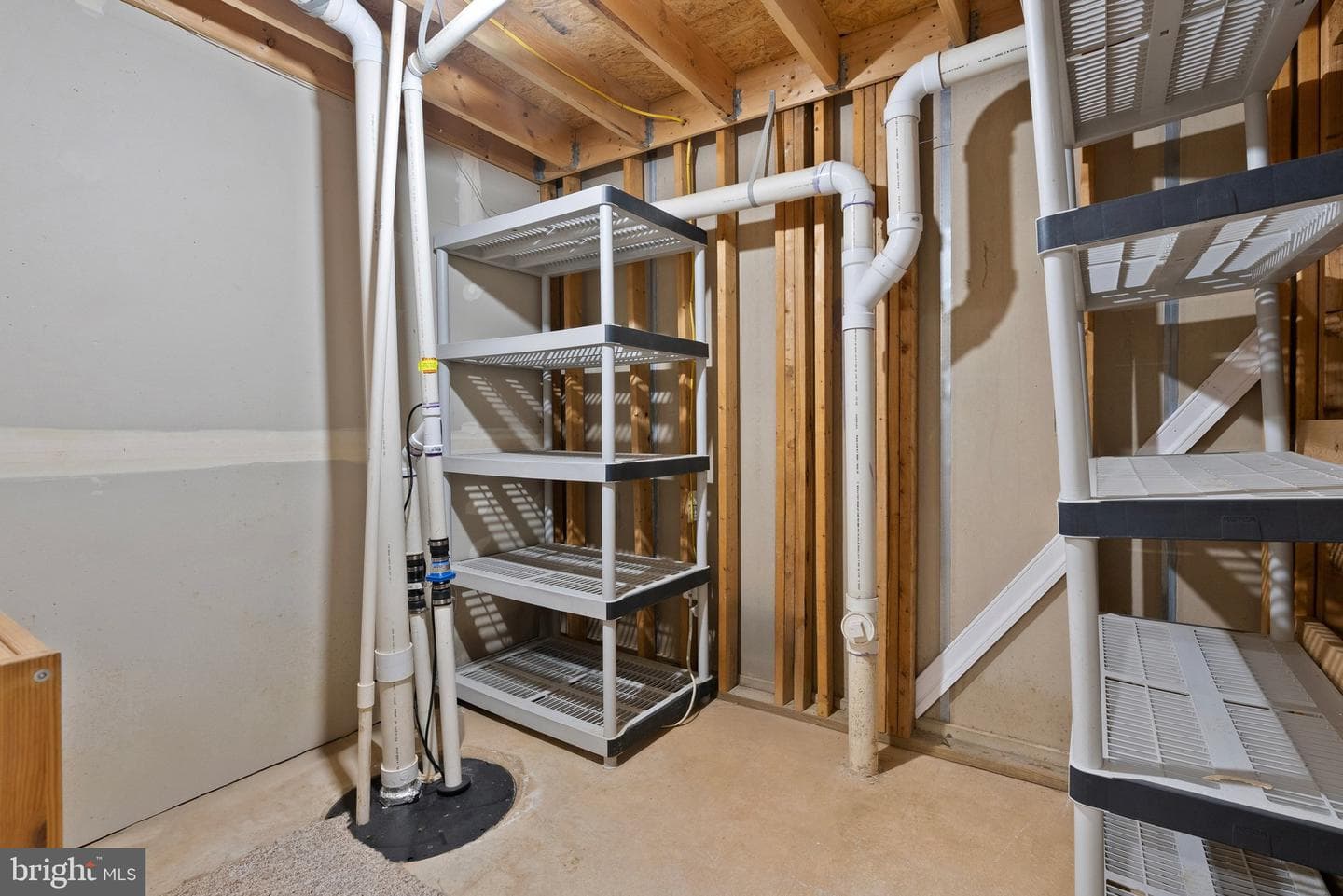 538 Gentlewood Square photo 78