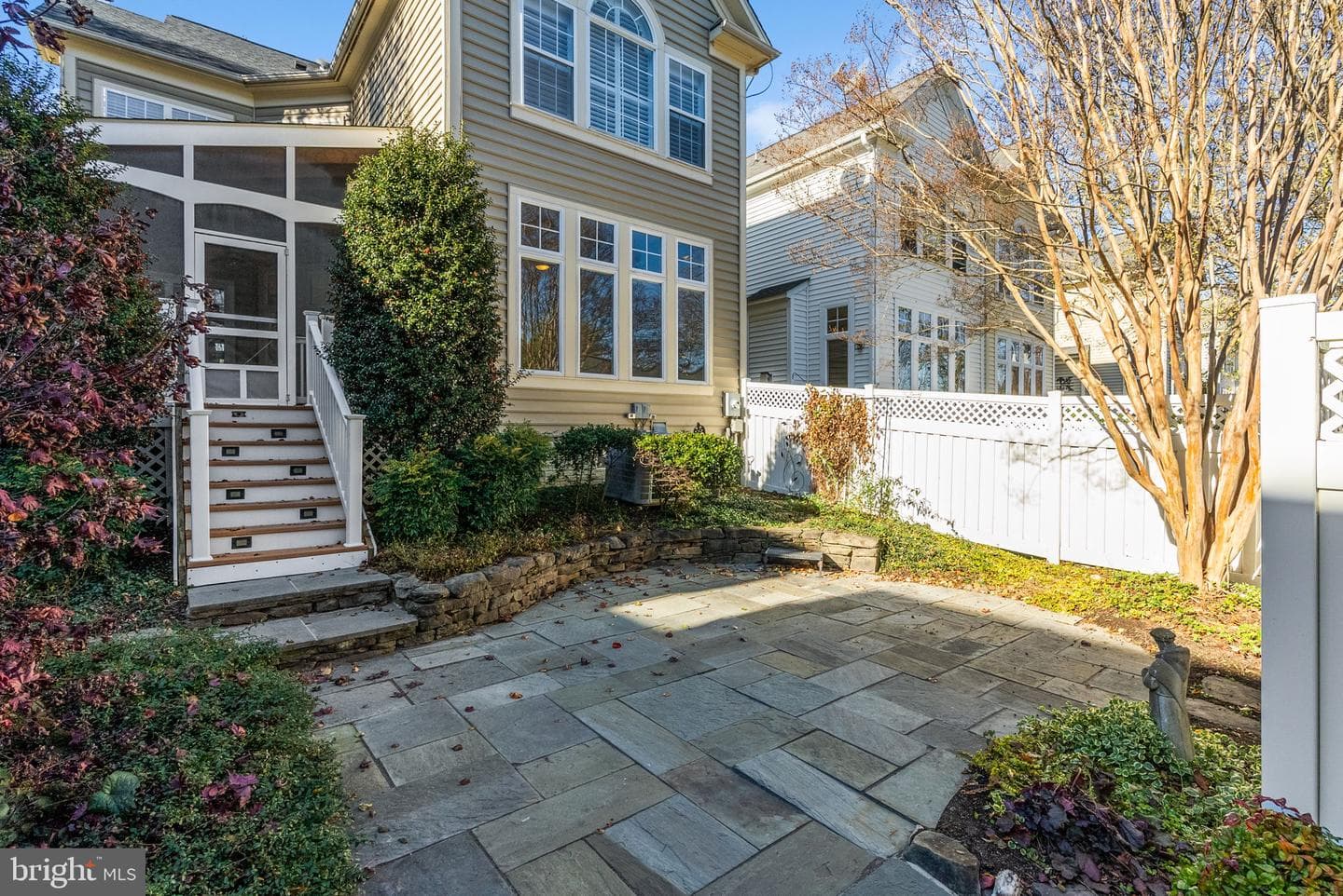 538 Gentlewood Square photo 89