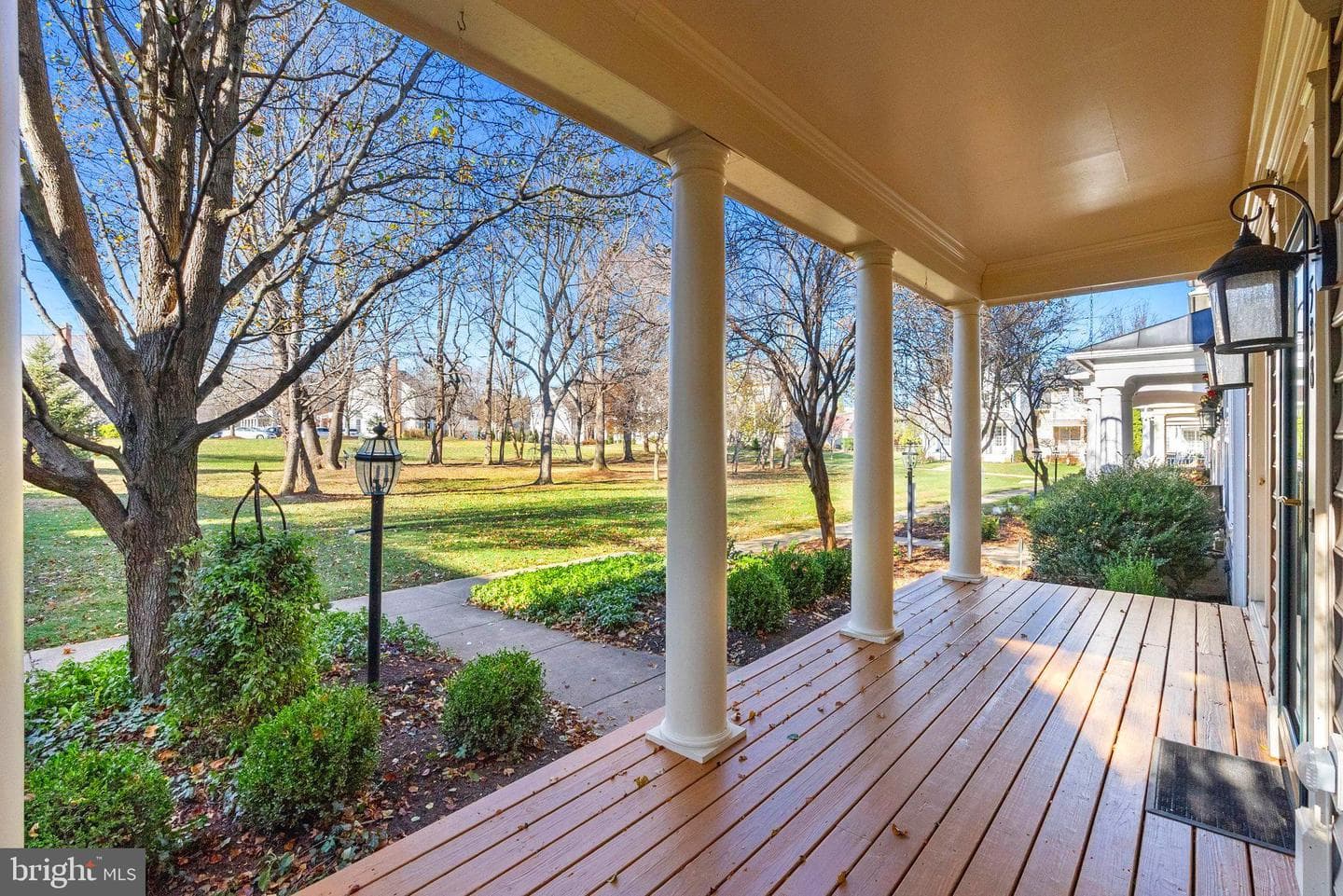538 Gentlewood Square photo 9