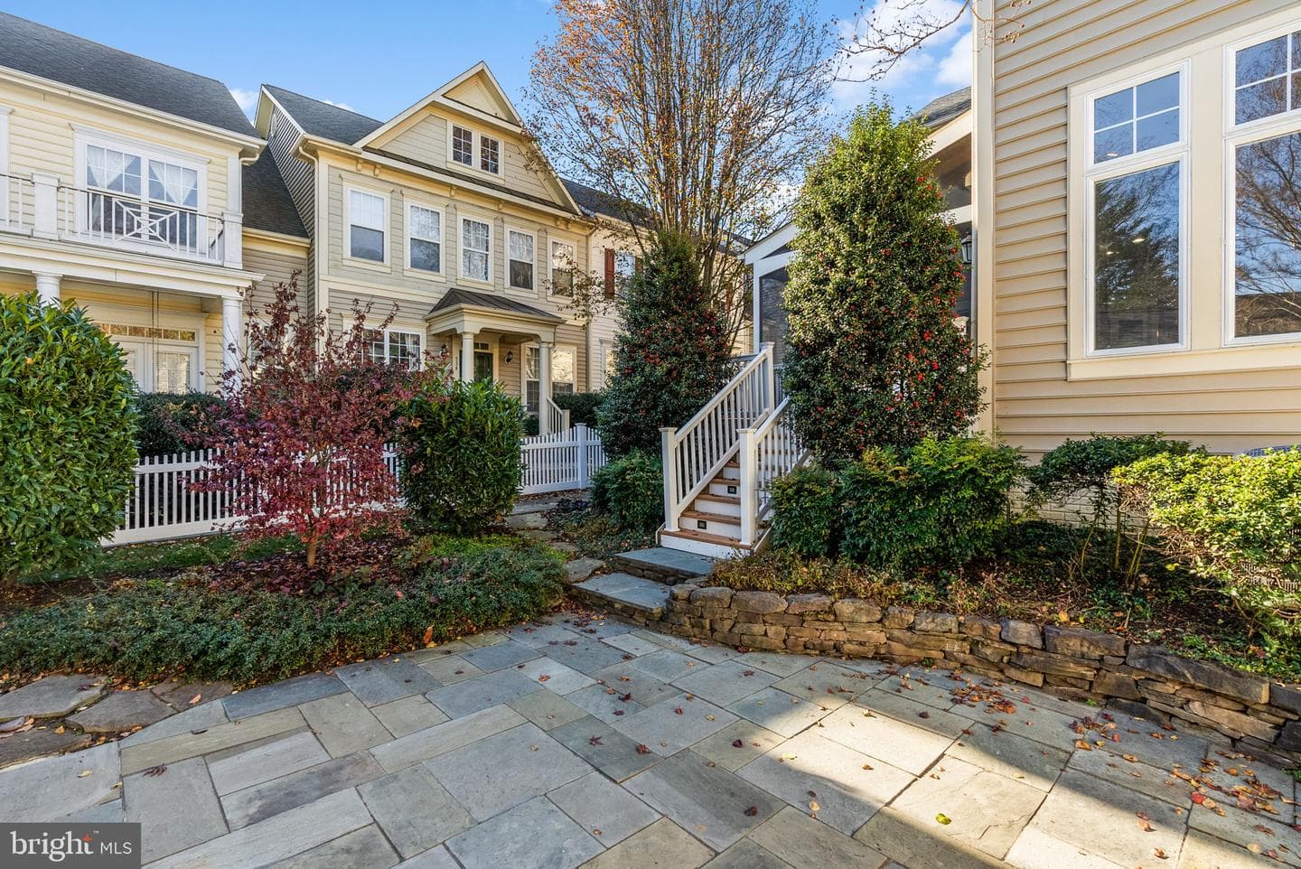 538 Gentlewood Square photo 90