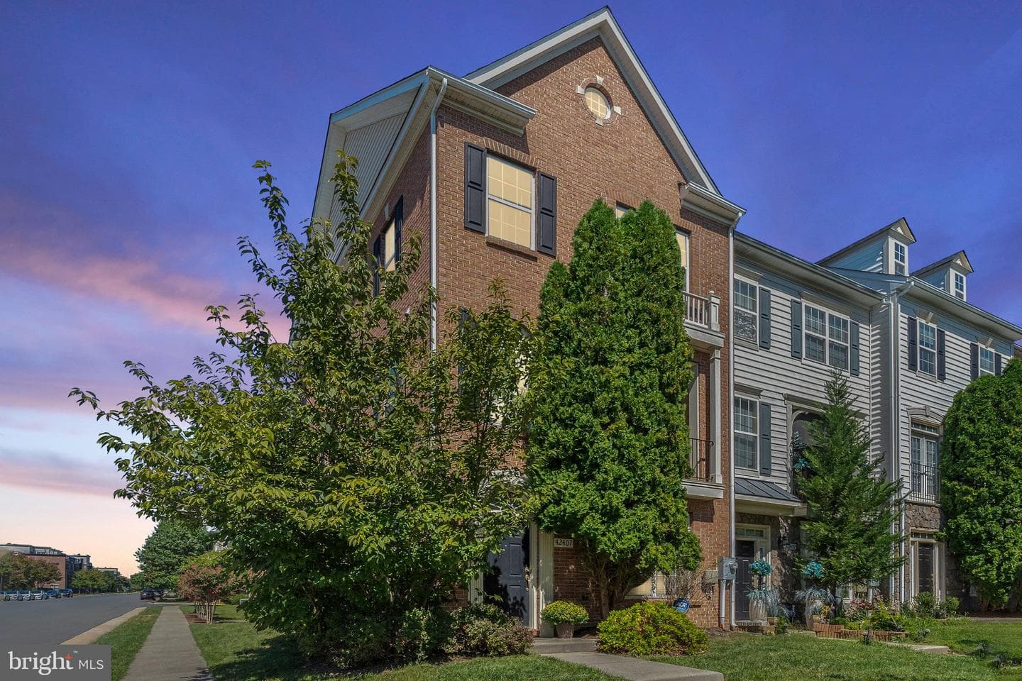 42407 Bowditch photo 2