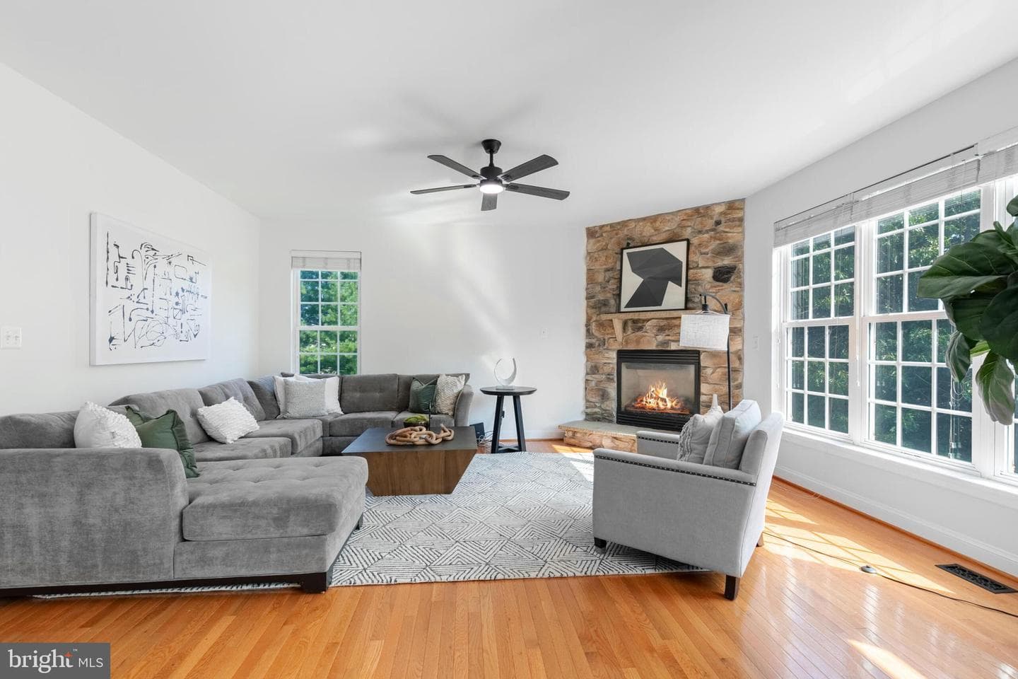 13526 Village Green Drive photo 18