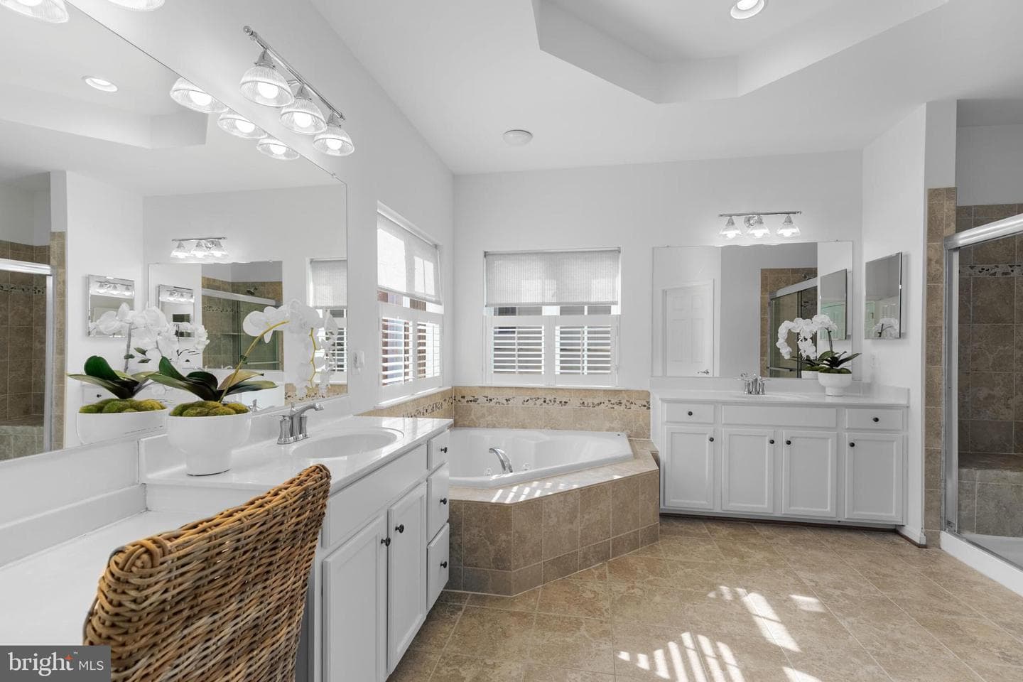 13526 Village Green Drive photo 24