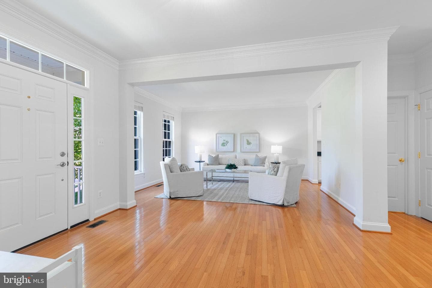 13526 Village Green Drive photo 8